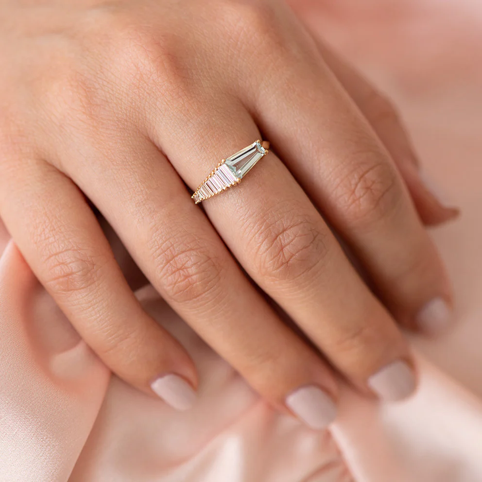 Aquamarine Engagement Ring with Gradient Diamonds - Image 7