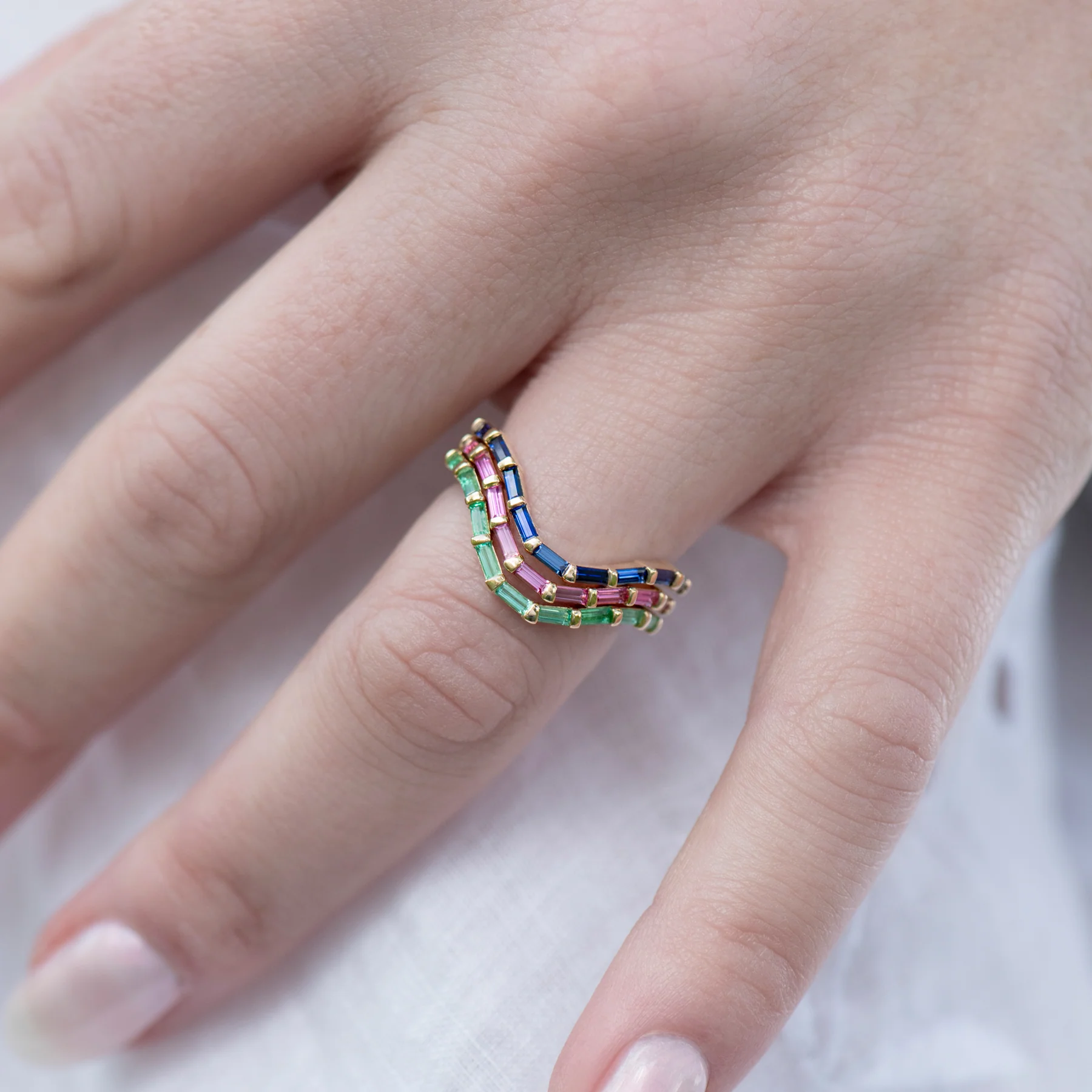 Curved Pink Baguette Sapphire Ring - Image 8