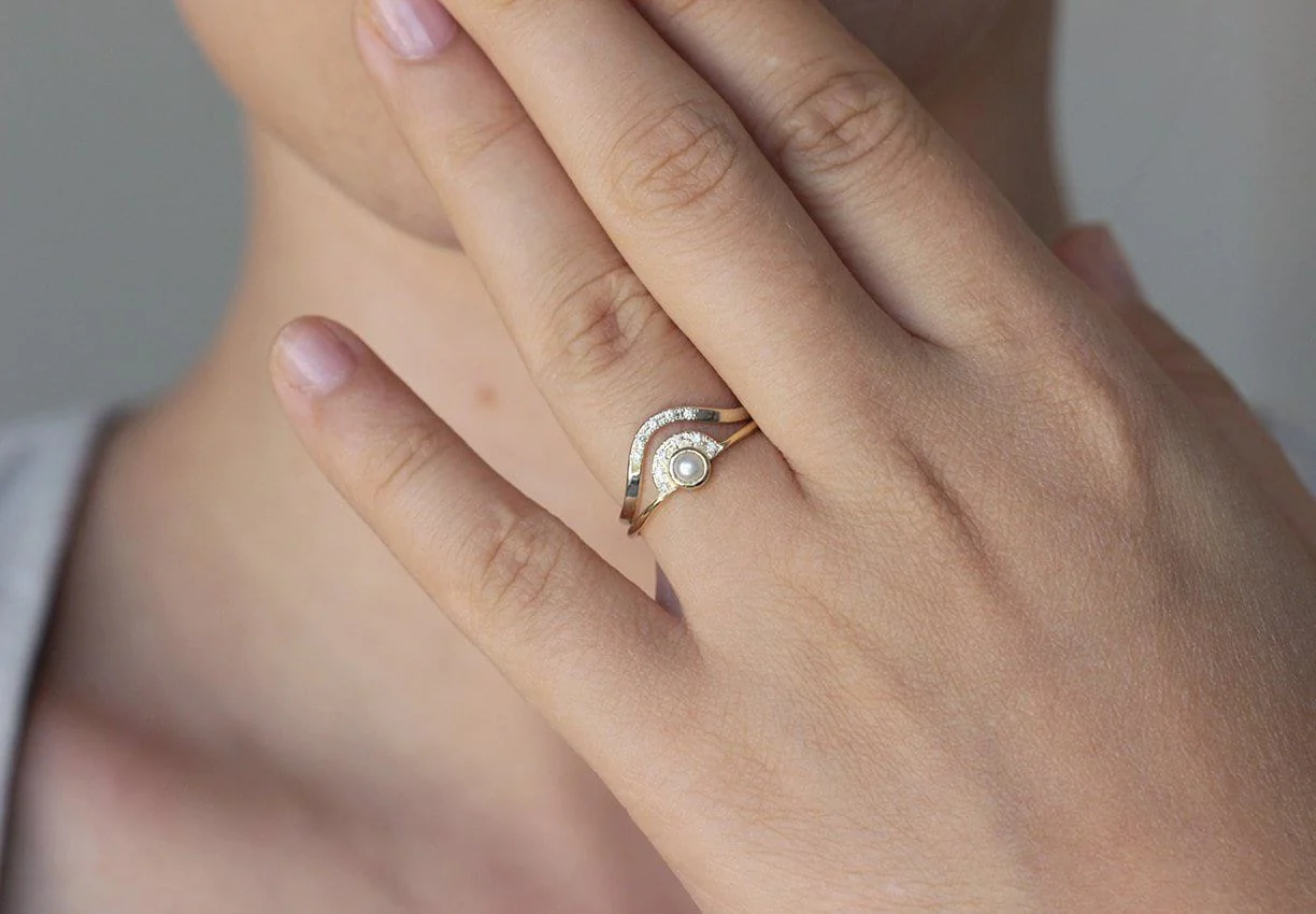 Curved Wedding Ring with Pave Diamonds - Image 3
