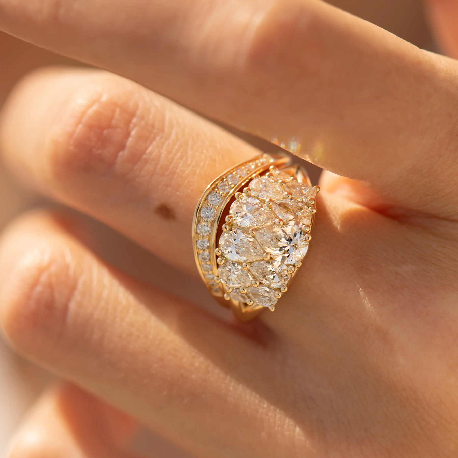 Elliptic Curve Brilliant Diamond Wedding Band - Image 4