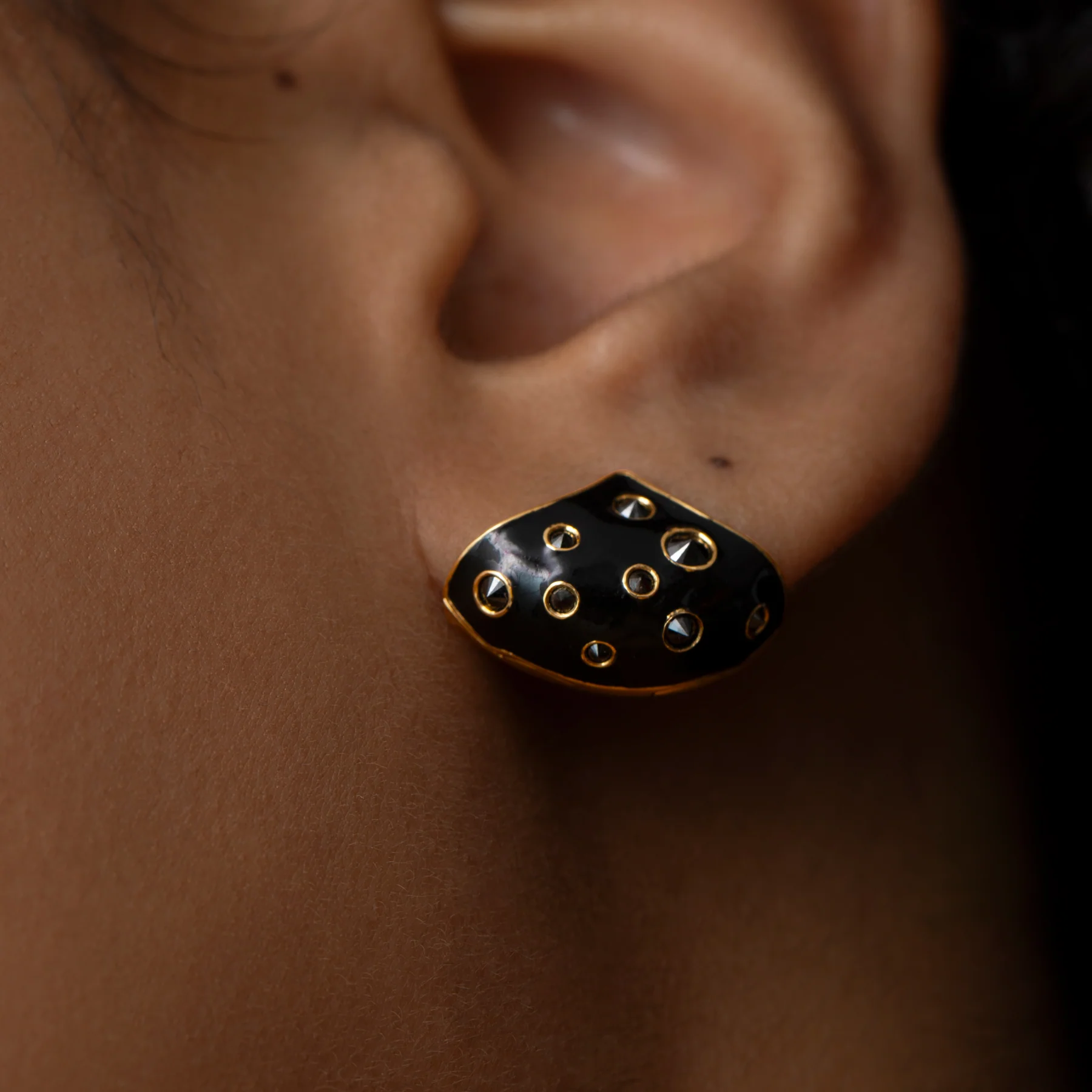 Enamel Reverse Set Black Diamond Fan Earrings - Image 3