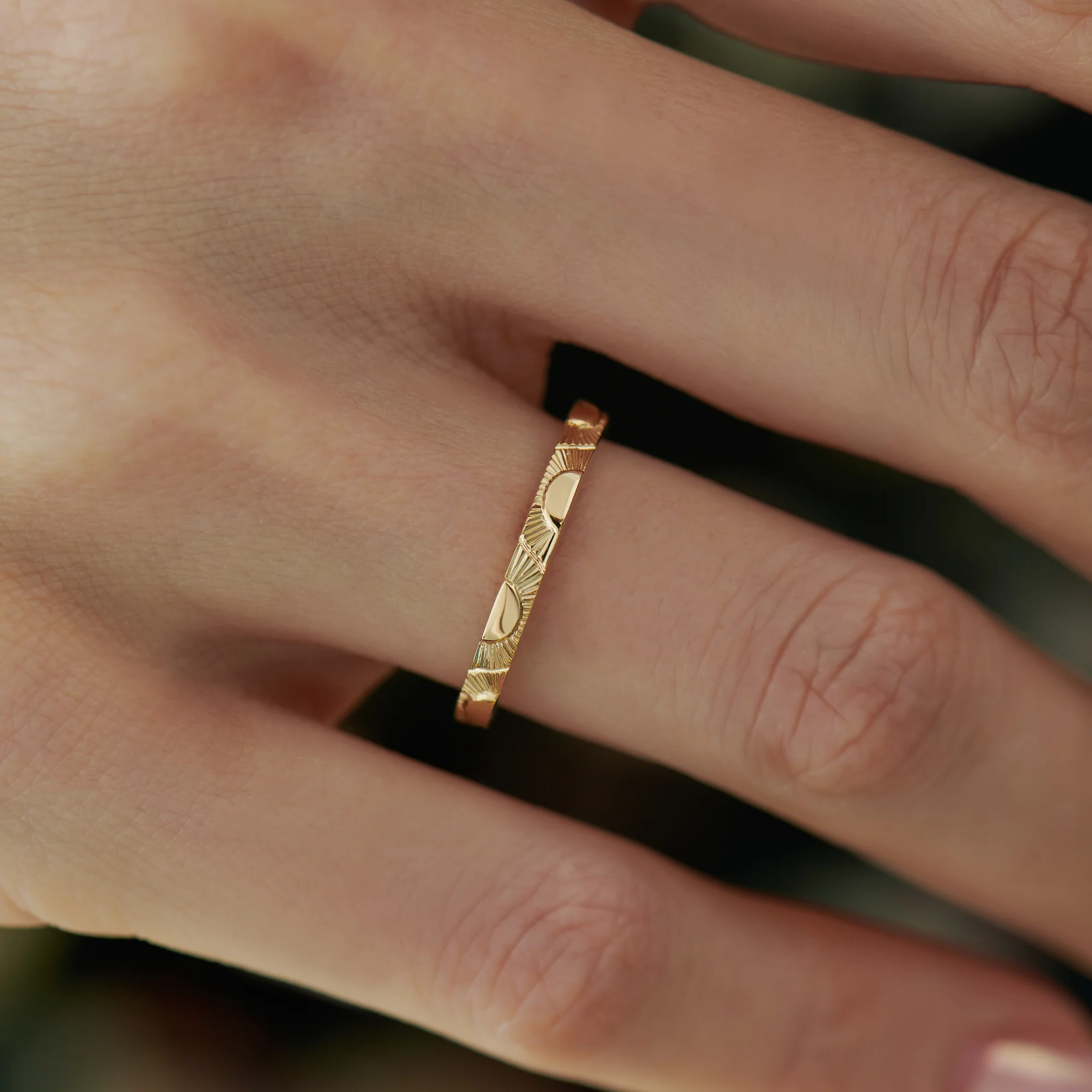 Engraved Golden Sun Pattern Wedding Band - Image 2