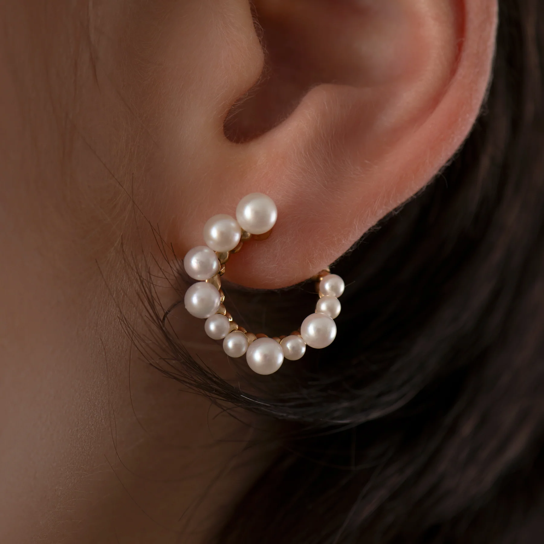 Freshwater Pearl Spiral Hoop Earrings - Image 2