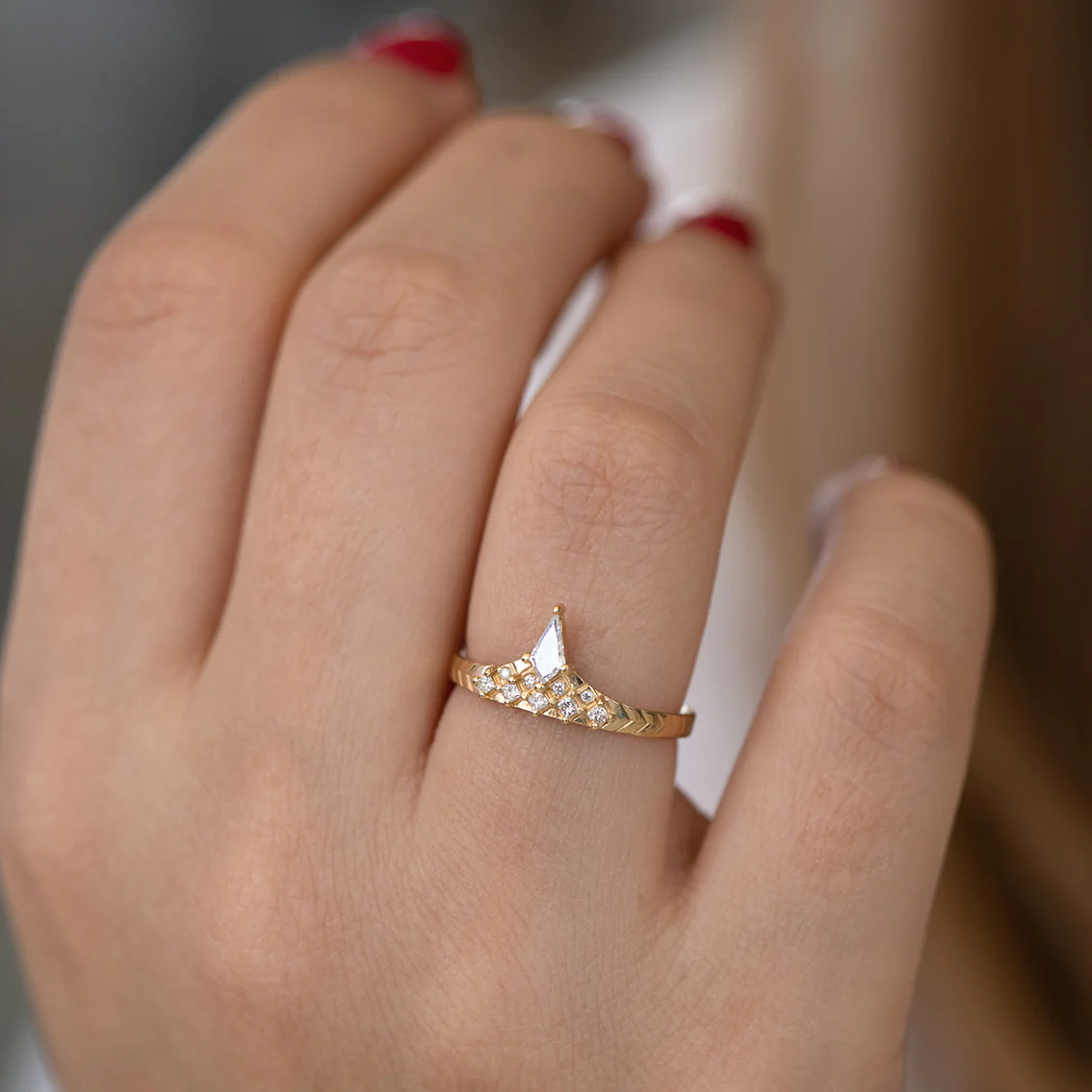 Geometric Band with Diamond Peak - Image 2