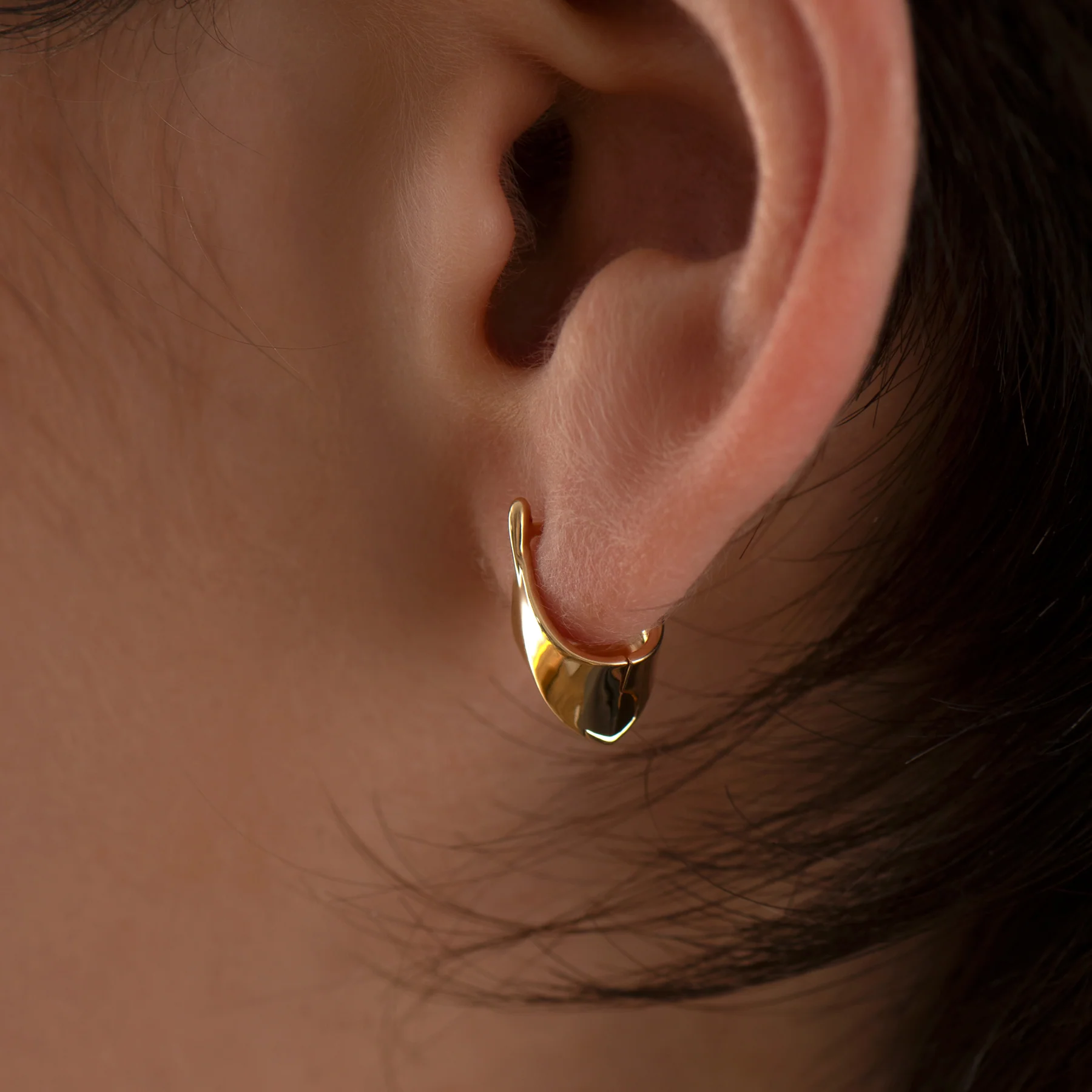 Gold Edgy Huggie Earrings - Image 9