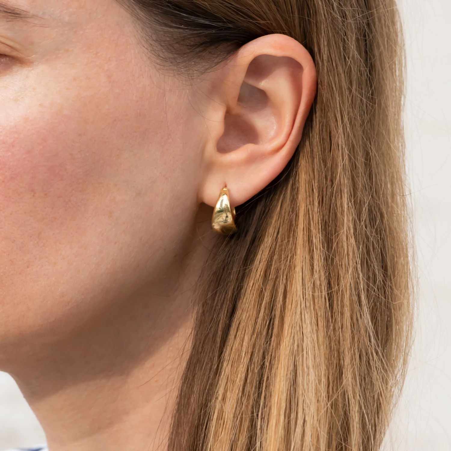 Gypsy Hoop Earrings in Solid Gold - Chunky Gold Hoops - Image 5
