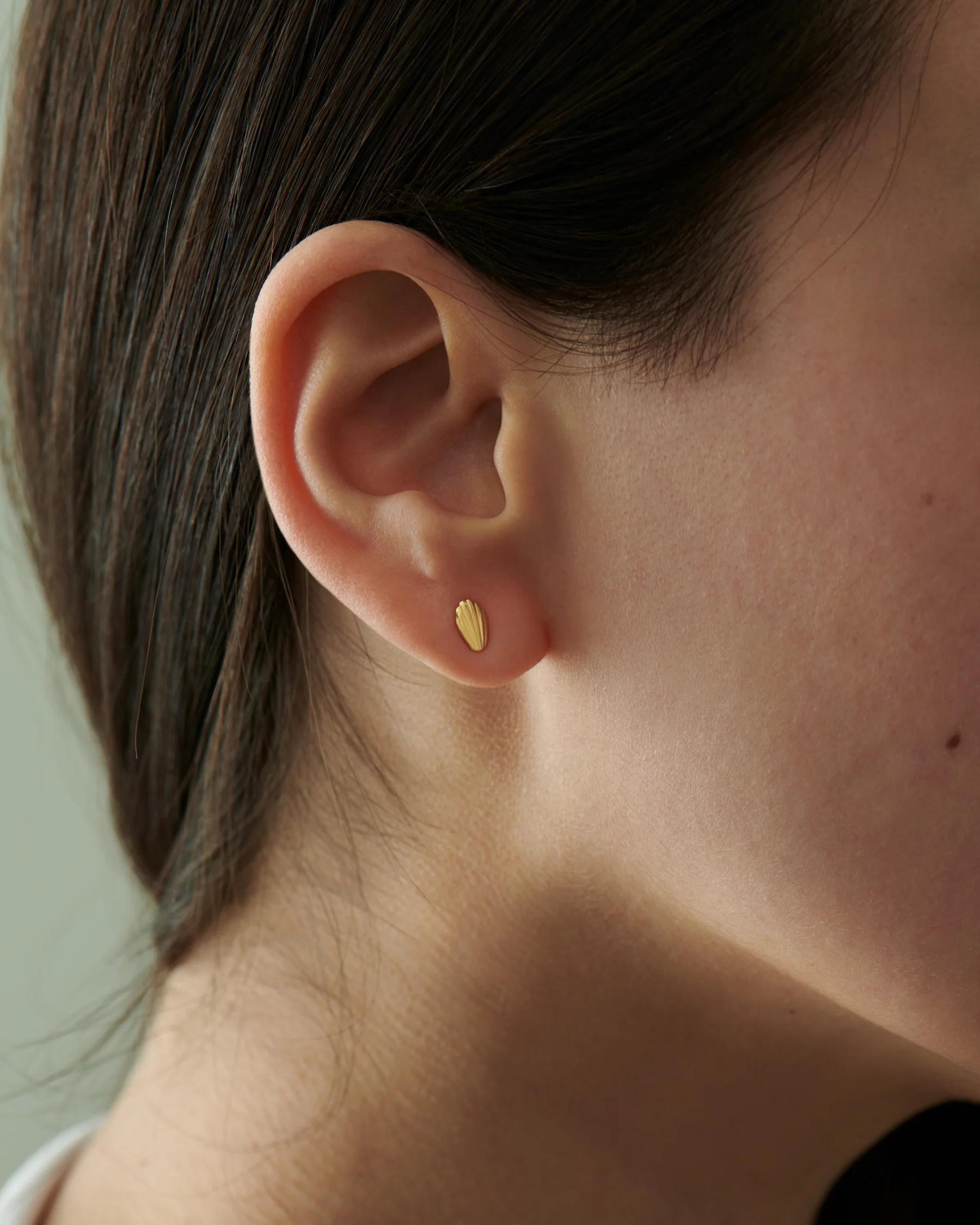 Madeleine Cookie Gold Stud Earrings - Image 4