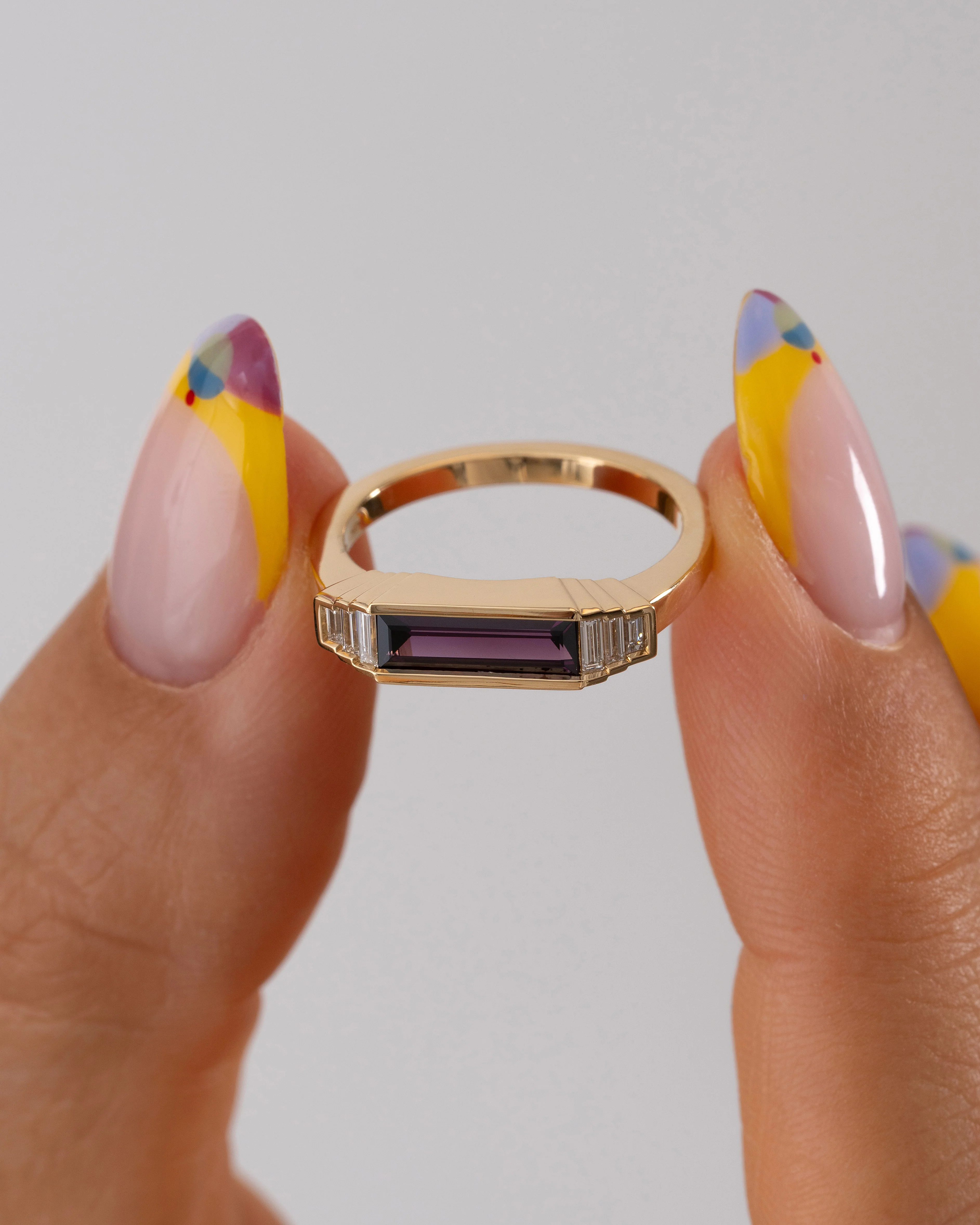 Mulberry Spinel & Baguette Diamond Ring in 18K Gold - Image 7