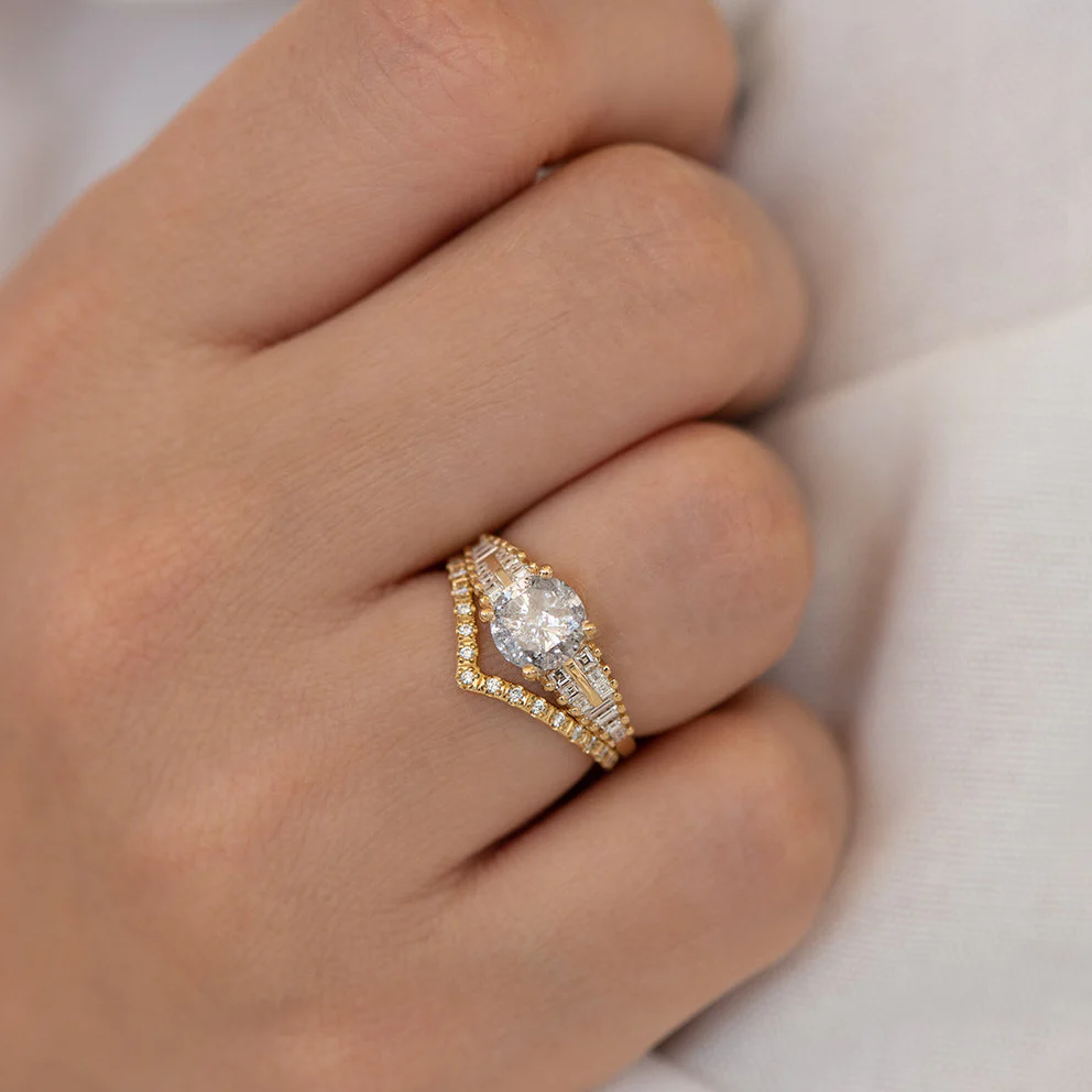One Carat Diamond Ring with a Snowy Diamond - Image 7