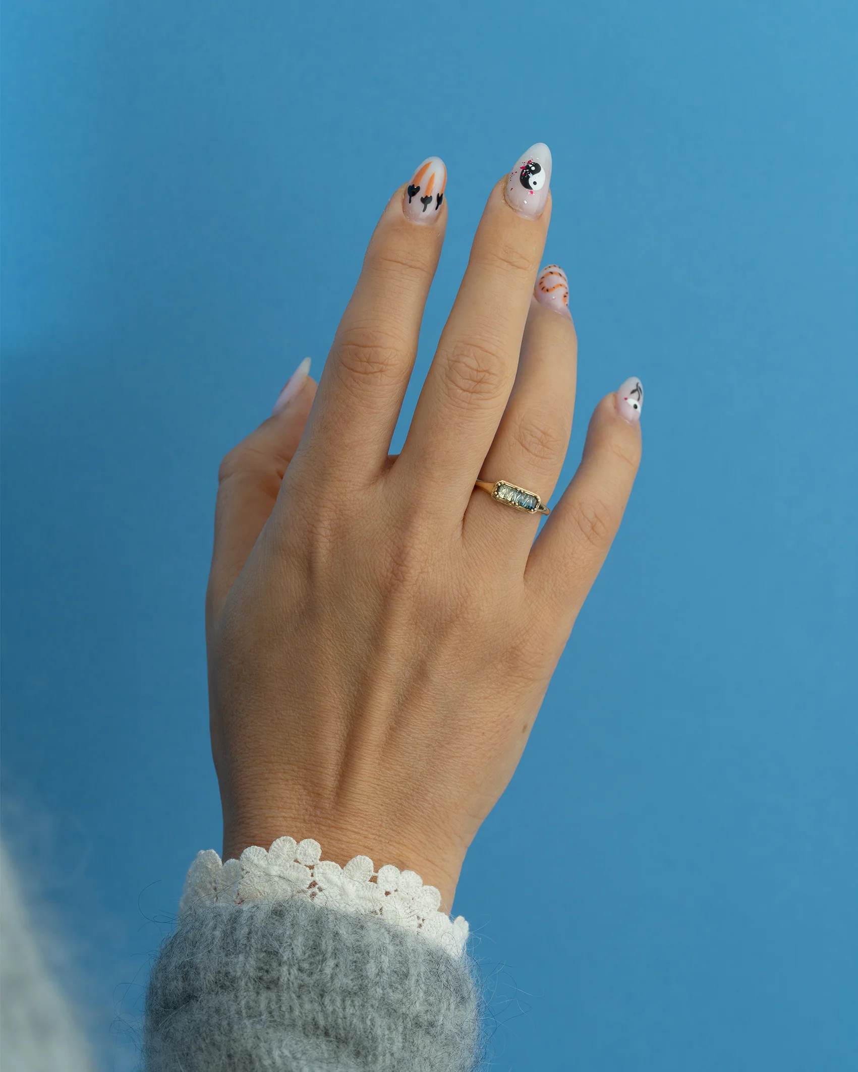 OOAK Novelty Cut Parti Sapphire Ring with Milgrain Detail - Image 5
