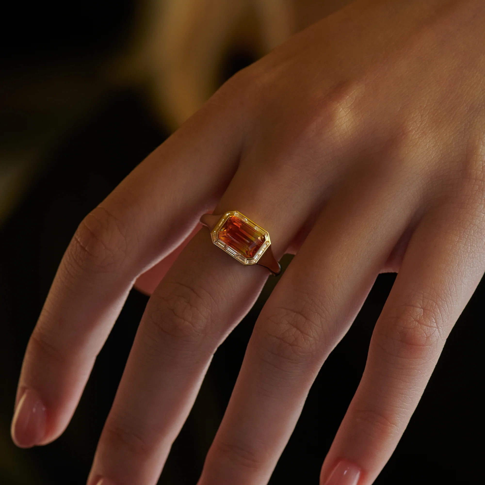 OOAK Orange Parti Sapphire & Trapeze Diamond Ring - Image 5