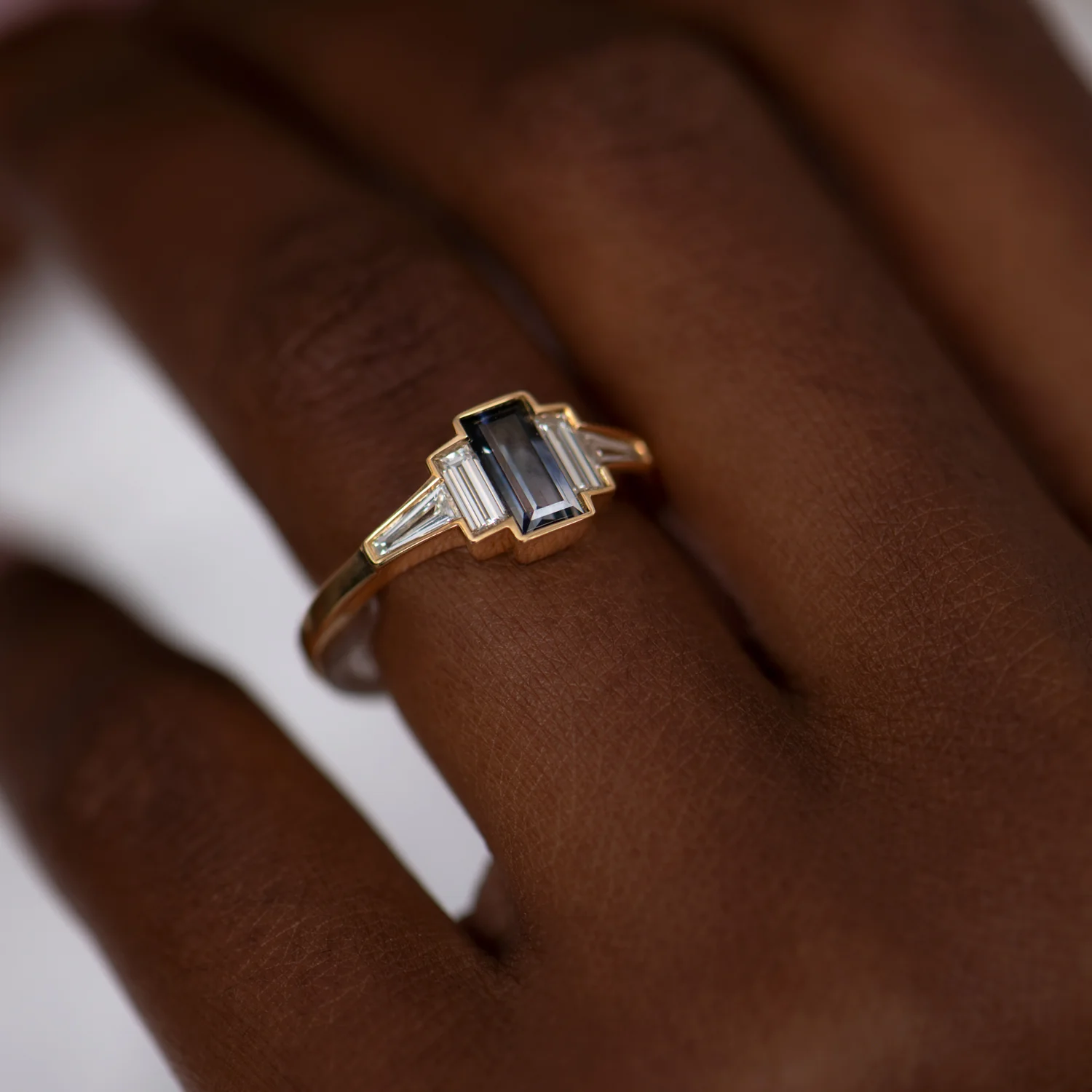 Parti Sapphire Art Deco Ring with TLB Diamonds and a Golden Bezel - OOAK - Image 3