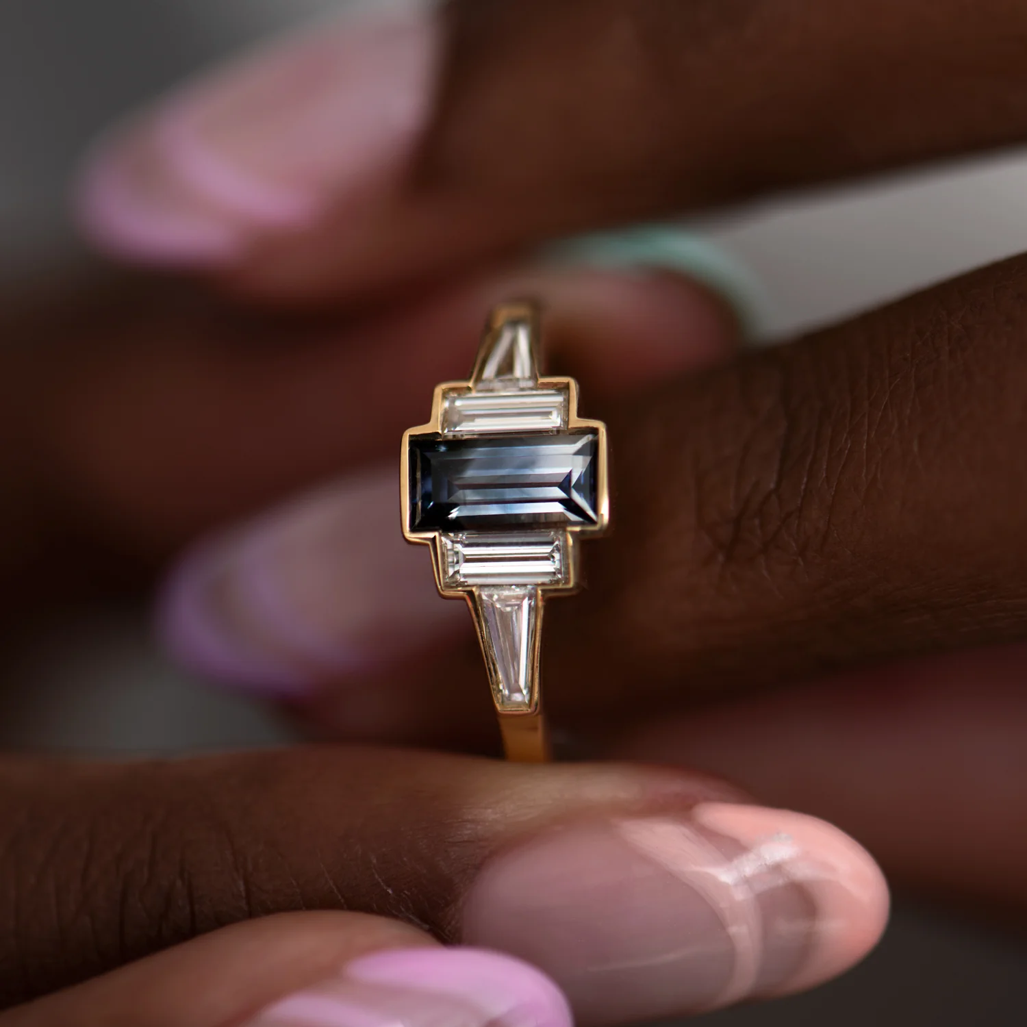 Parti Sapphire Art Deco Ring with TLB Diamonds and a Golden Bezel - OOAK - Image 7