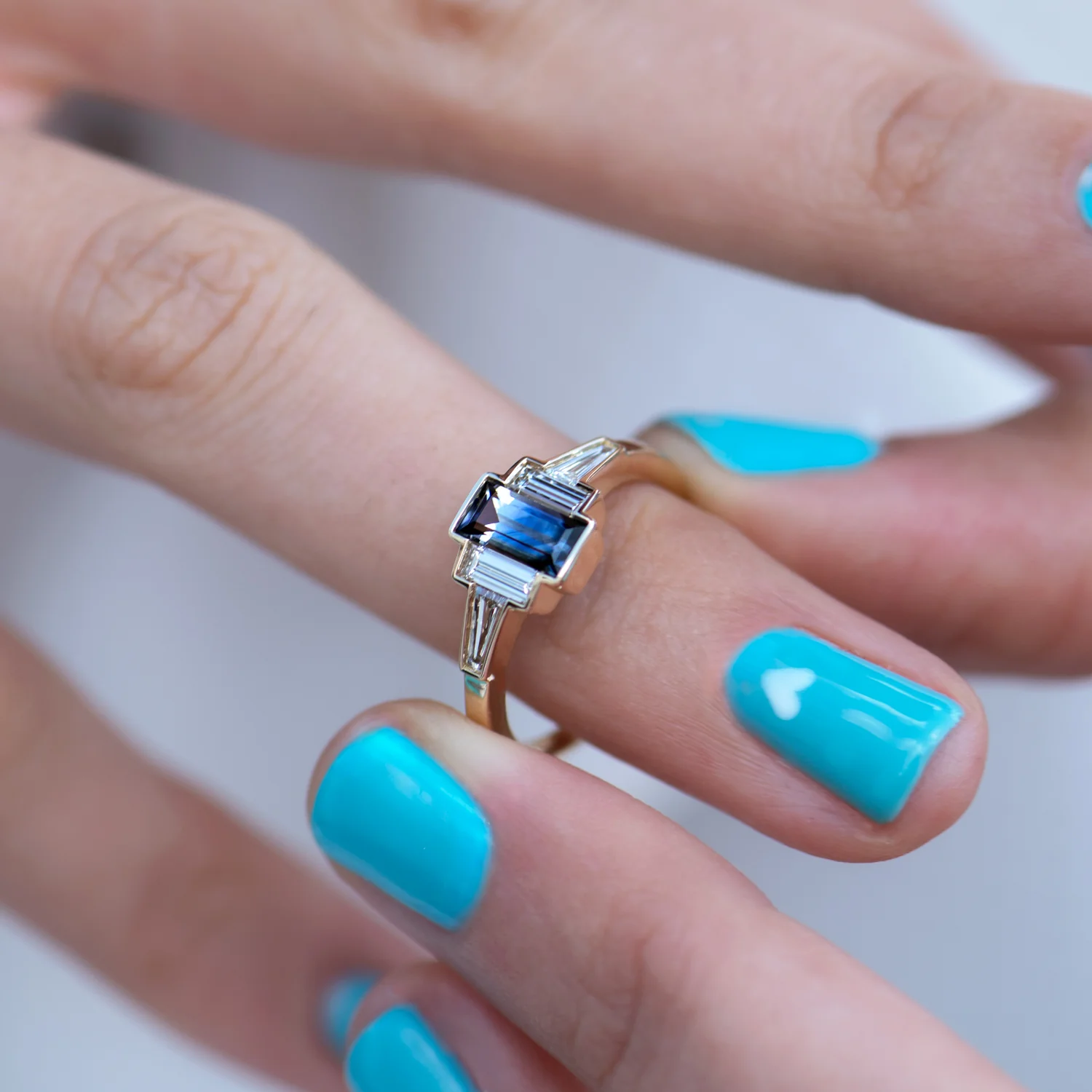 Parti Sapphire Art Deco Ring with TLB Diamonds and a Golden Bezel - OOAK - Image 8