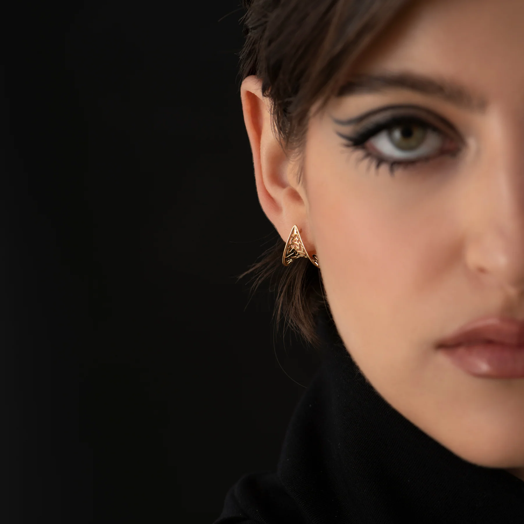 Gold Lace Cut Out Hoop Earrings - Image 4