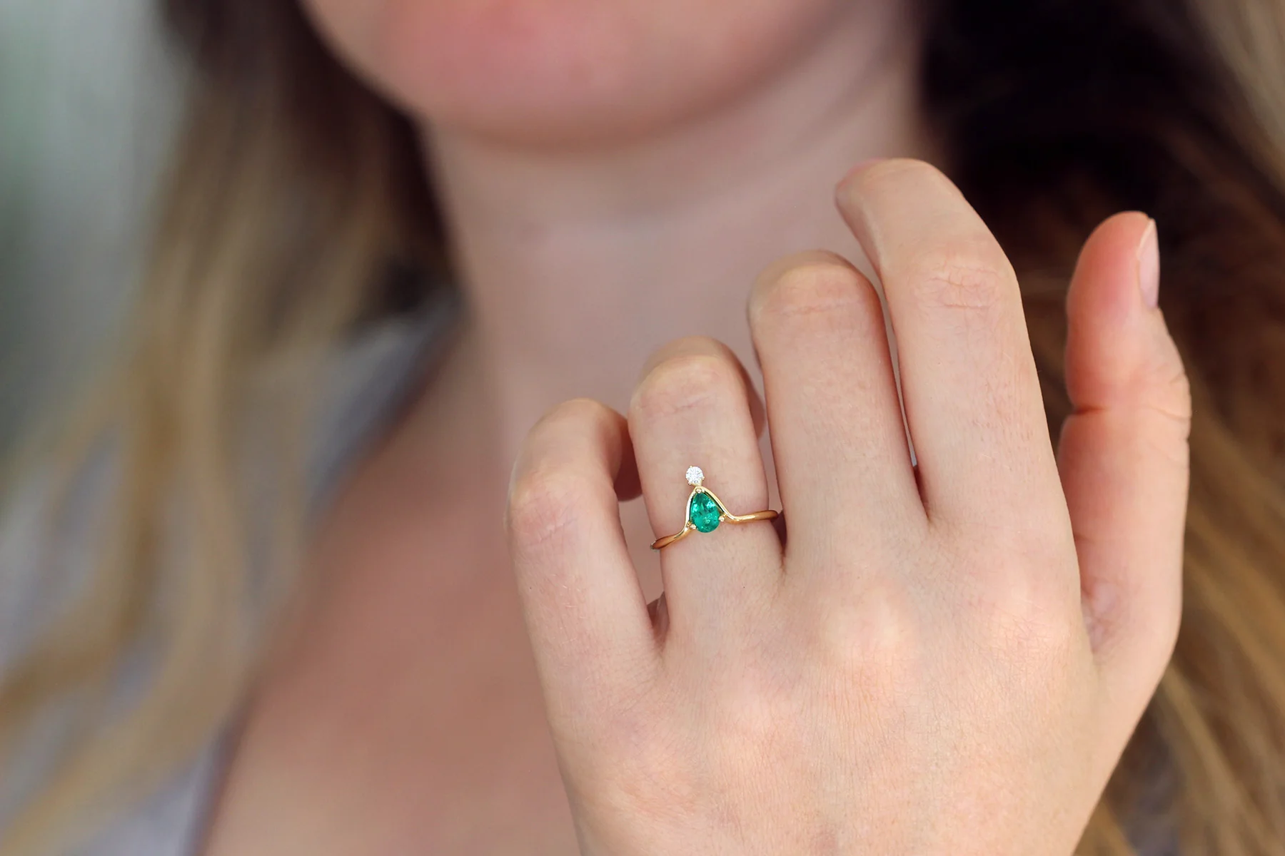 Pear Emerald Engagement Ring - Image 3
