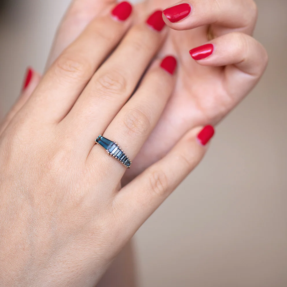 Teal Sapphire Gradient Engagement Ring - Image 2