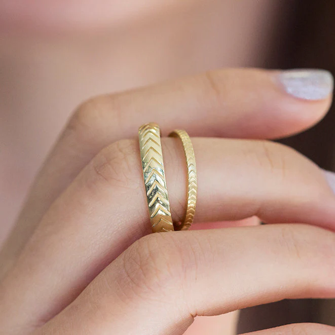 Unique Men's Wedding Band with Engraved Geometric Pattern - Image 6